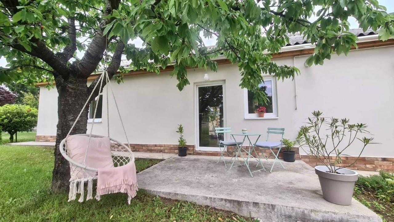 Életvirág Vendéglak Apartamento Egerszalók Exterior foto